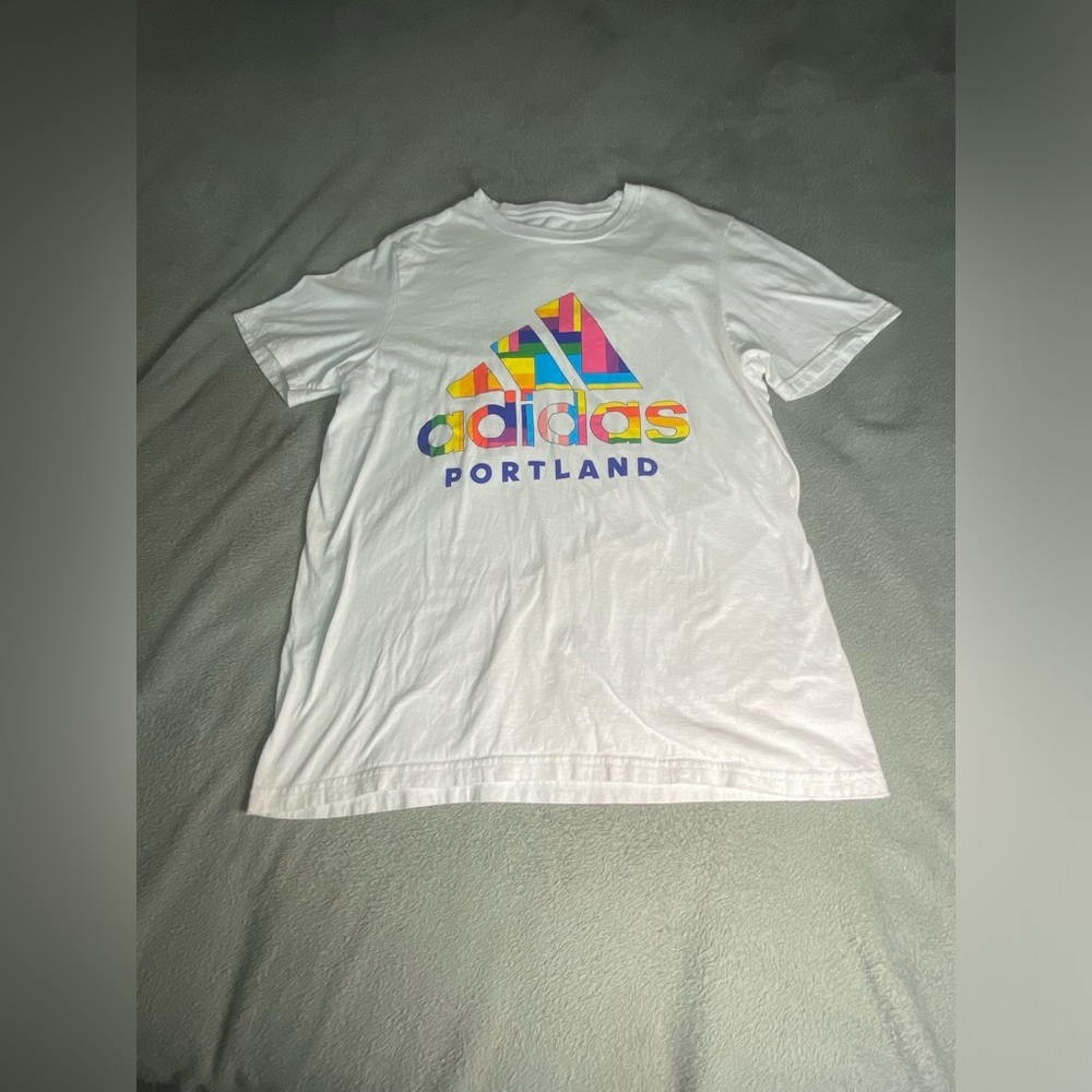 adidas “amplifier” t-shirt